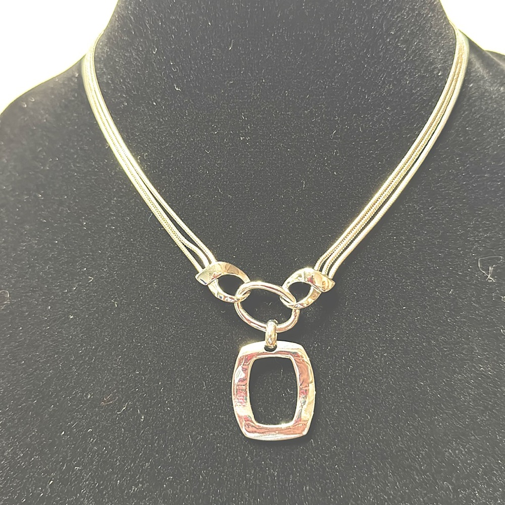 3 chain silver necklace. Good quality.